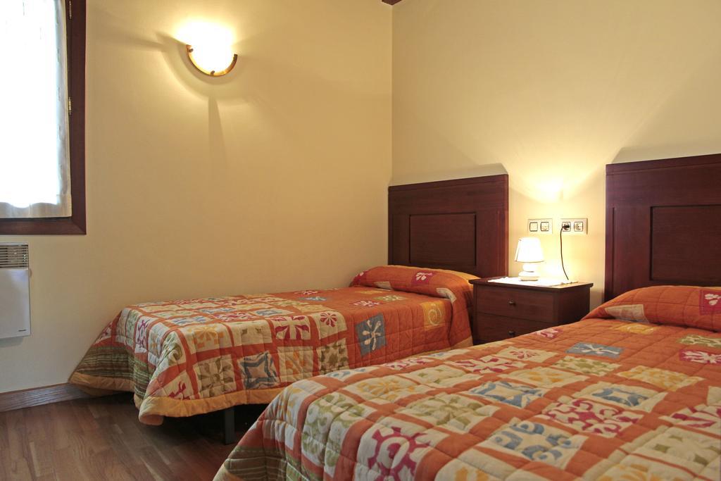 Apartamentos Irati Olaldea Oroz-Betelu Exteriör bild