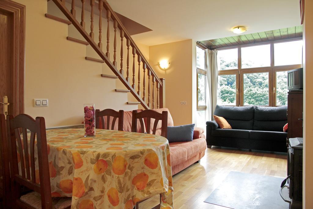 Apartamentos Irati Olaldea Oroz-Betelu Exteriör bild