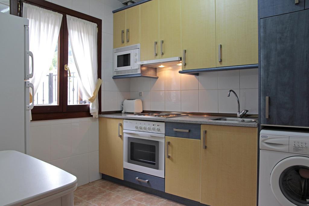 Apartamentos Irati Olaldea Oroz-Betelu Exteriör bild